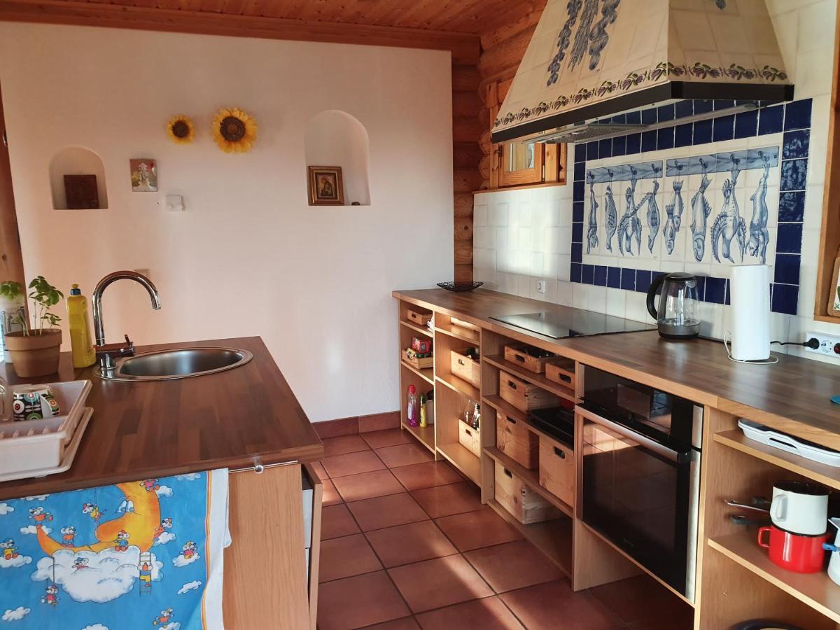 Cosy Spacious Wooden Chalet Na Hrib Stiska Vas ภายนอก รูปภาพ