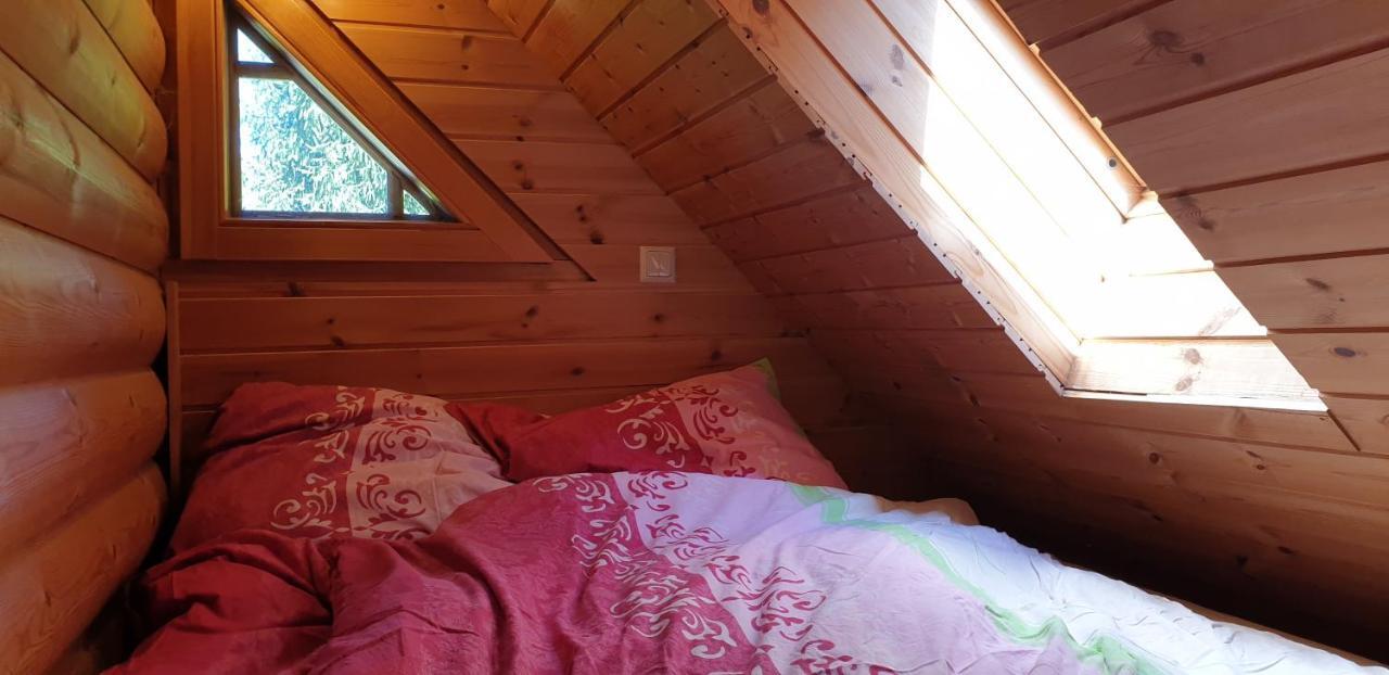Cosy Spacious Wooden Chalet Na Hrib Stiska Vas ภายนอก รูปภาพ