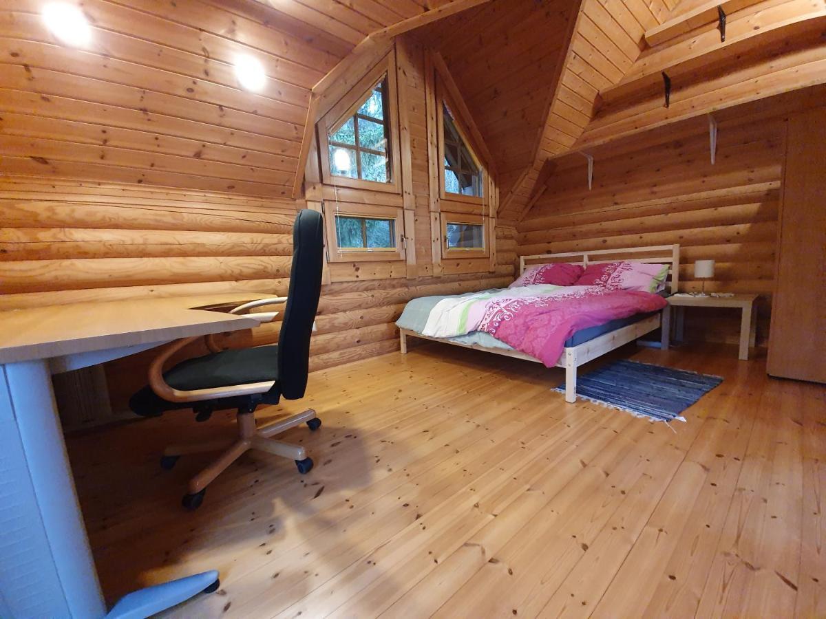 Cosy Spacious Wooden Chalet Na Hrib Stiska Vas ภายนอก รูปภาพ